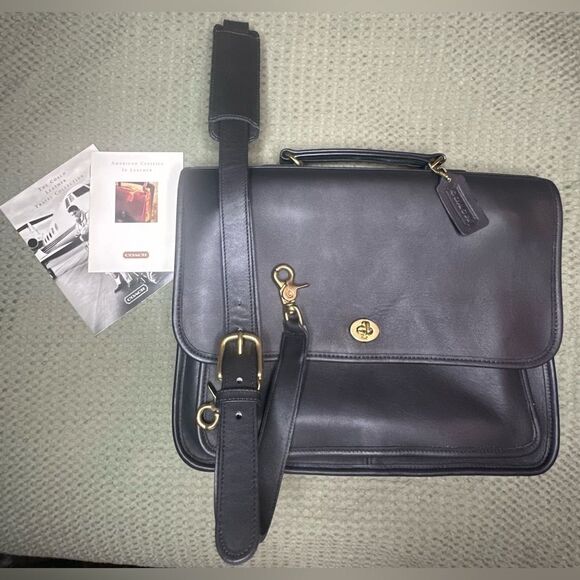 Coach Handbags - COACH Vintage Colebrook Messenger Briefcase Bag in Black 5181